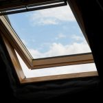 Store anti-chaleur pour un Velux