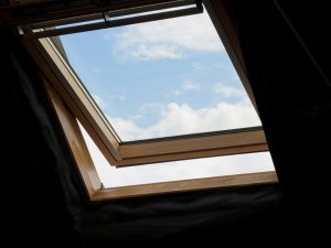 Store anti-chaleur pour un Velux