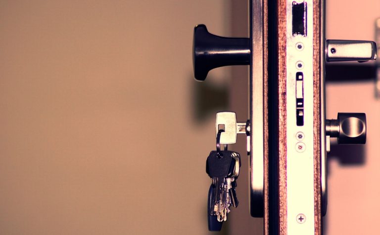 Ouvrir une porte d’entrée 5 points bloquée