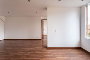 Couper des plinthes en angle